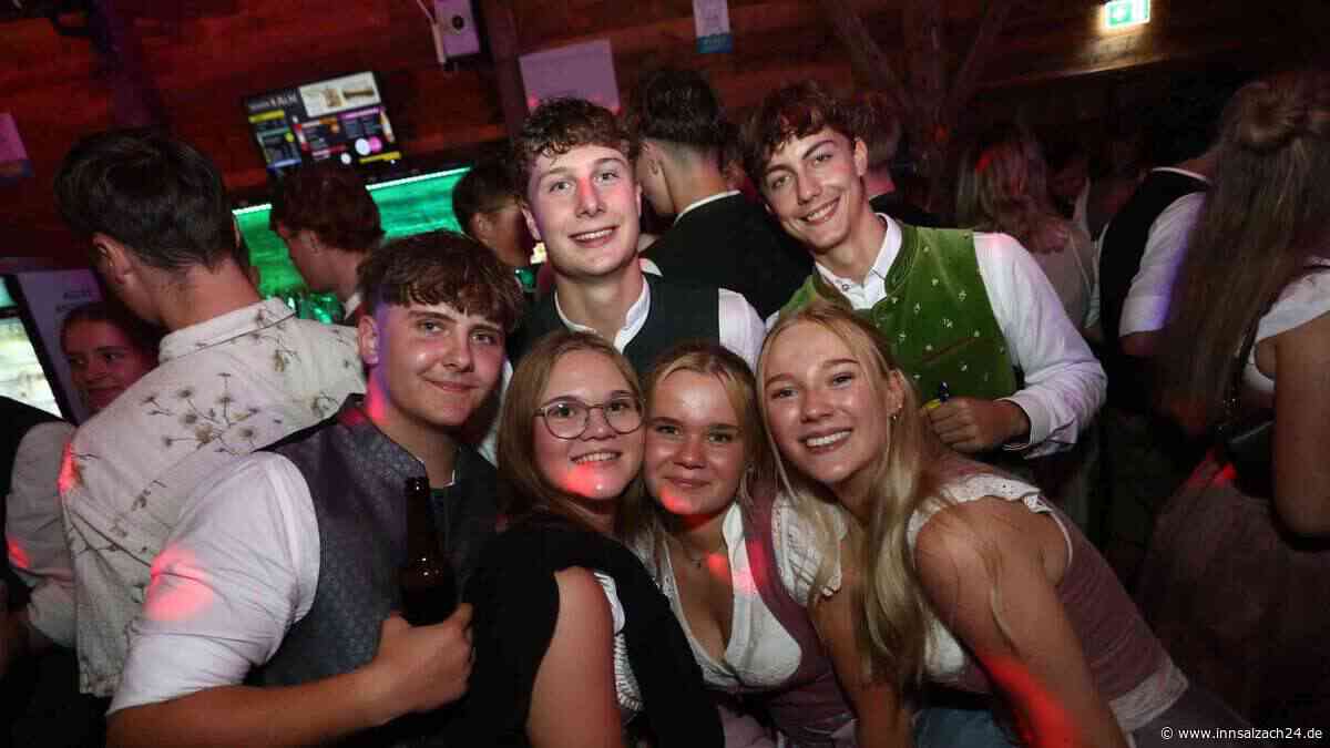 Malle-Star Almklausi bringt das Volksfest in Mühldorf am Inn zum Beben