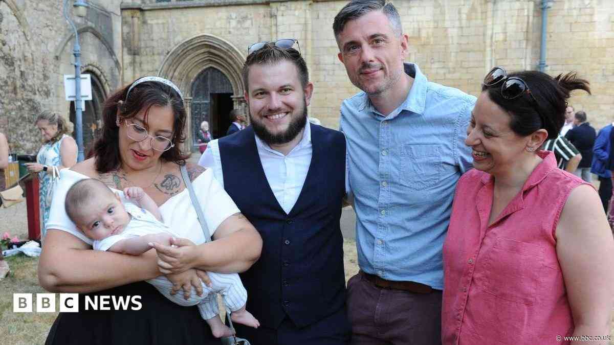 Hospital heroes reunited with baby born in car park