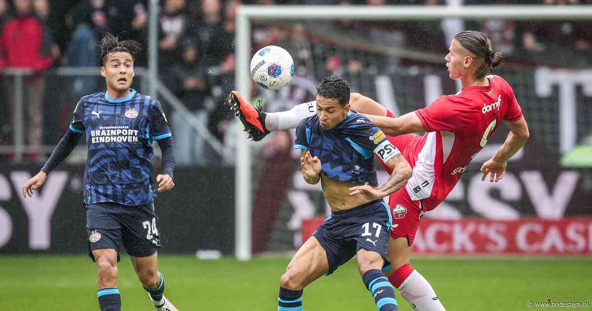 LIVE eredivisie | PSV jaagt op voorsprong in Utrecht, Ruben van Bommel krijgt kansen op tweede treffer