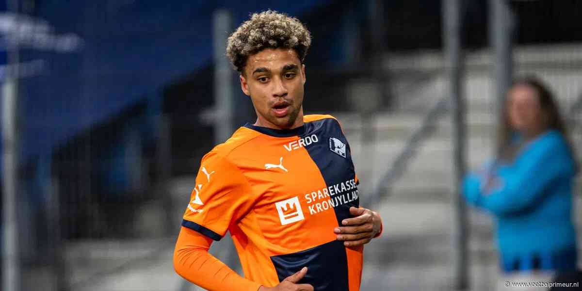 'FC Twente anticipeert op vertrek Van Rooij: gesprekken met doelwit van Feyenoord'
