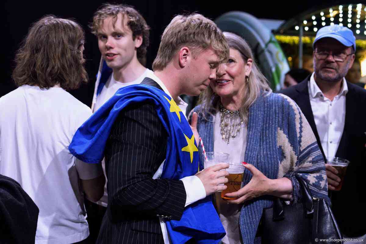 Iceland rejects EU vote in referendum focussed on Trump and fishing