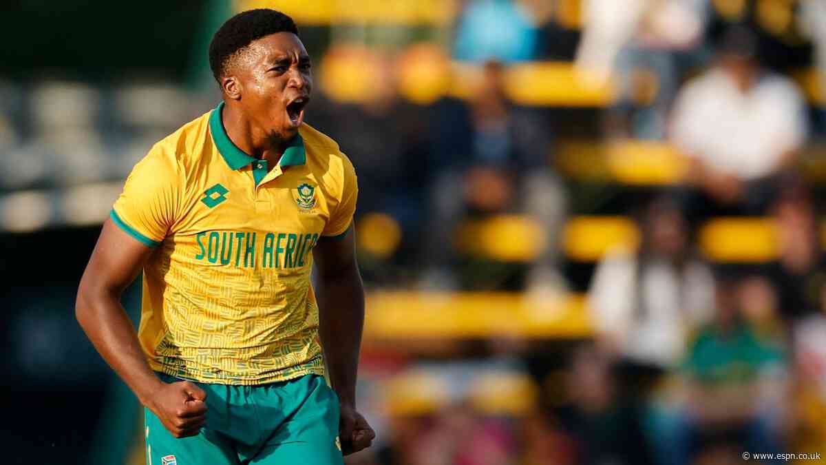 Sipamla ruled out of Namibia tri-series with hamstring injury