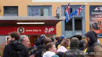 Icelanders vote to stay out of EU in close-fought referendum