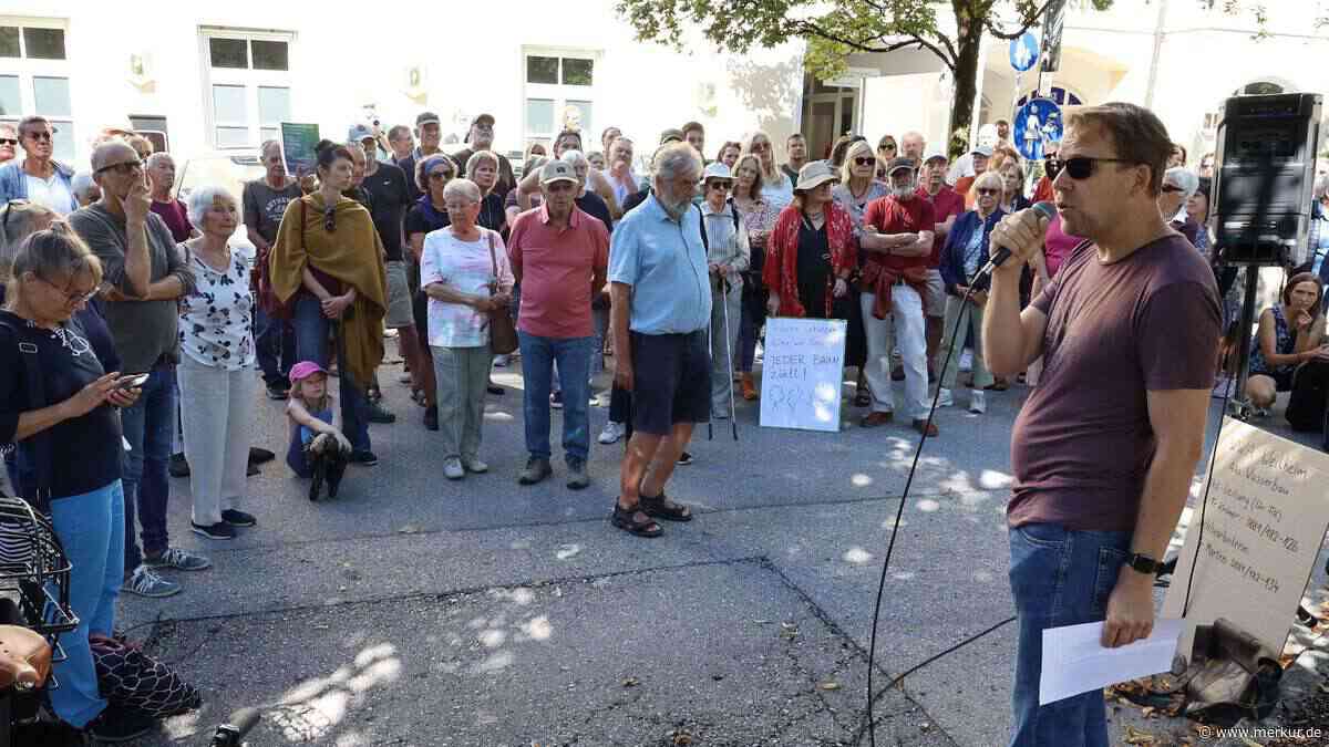 Loisach-Baustelle: Demo für die Bäume am Ufer - Wolfratshauser wollen „Markenzeichen“ retten