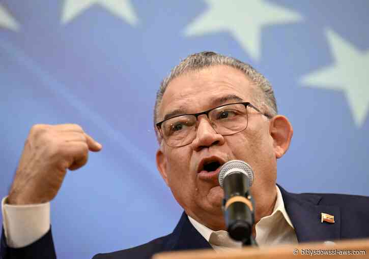 Enrique Márquez reiteró que el país va por el camino correcto y hacia la reinstitucionalización