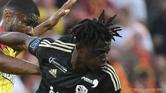Barnsley sign Ivorian striker Toure