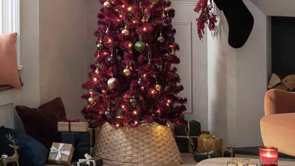 Argos shoppers can get 'luxury' look 6ft Christmas tree for £1.50 by shopping early