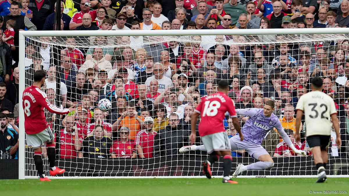 Manchester United vs Ipswich - Premier League LIVE: Bruno Fernandes hits HAT-TRICK as hosts seize control
