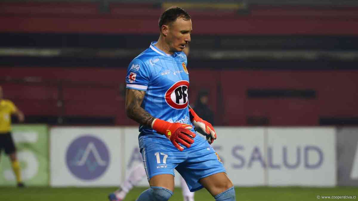 Cristian Campestrini alcanzó el récord como el jugador más veterano del fútbol chileno