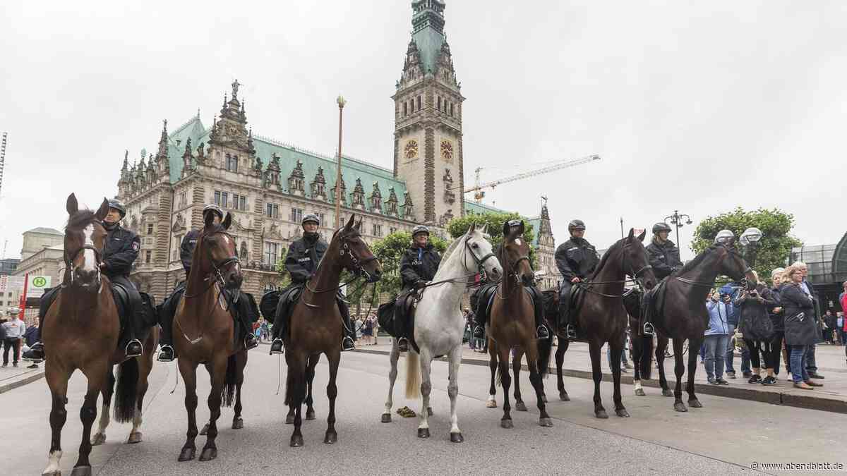 Aus für Polizeireiter, aber Rettung für Polizeimusiker – das ist nicht konsequent