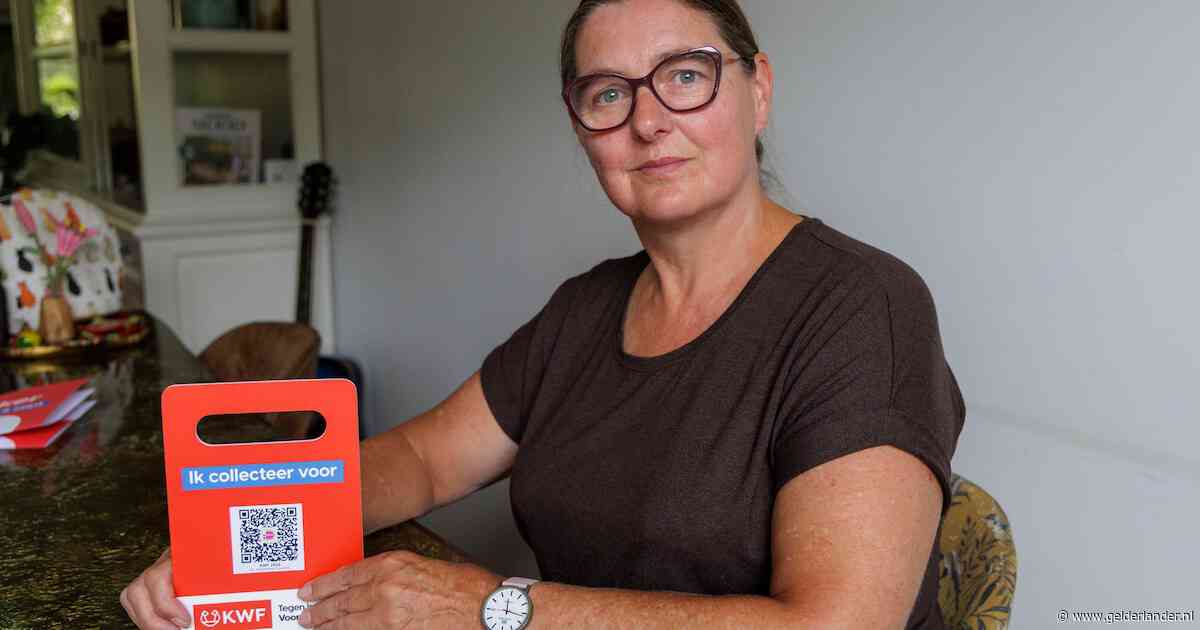 Els (57) verloor beide ouders aan kanker en blijft collecteren: ‘Ik doe het voor álle anderen’