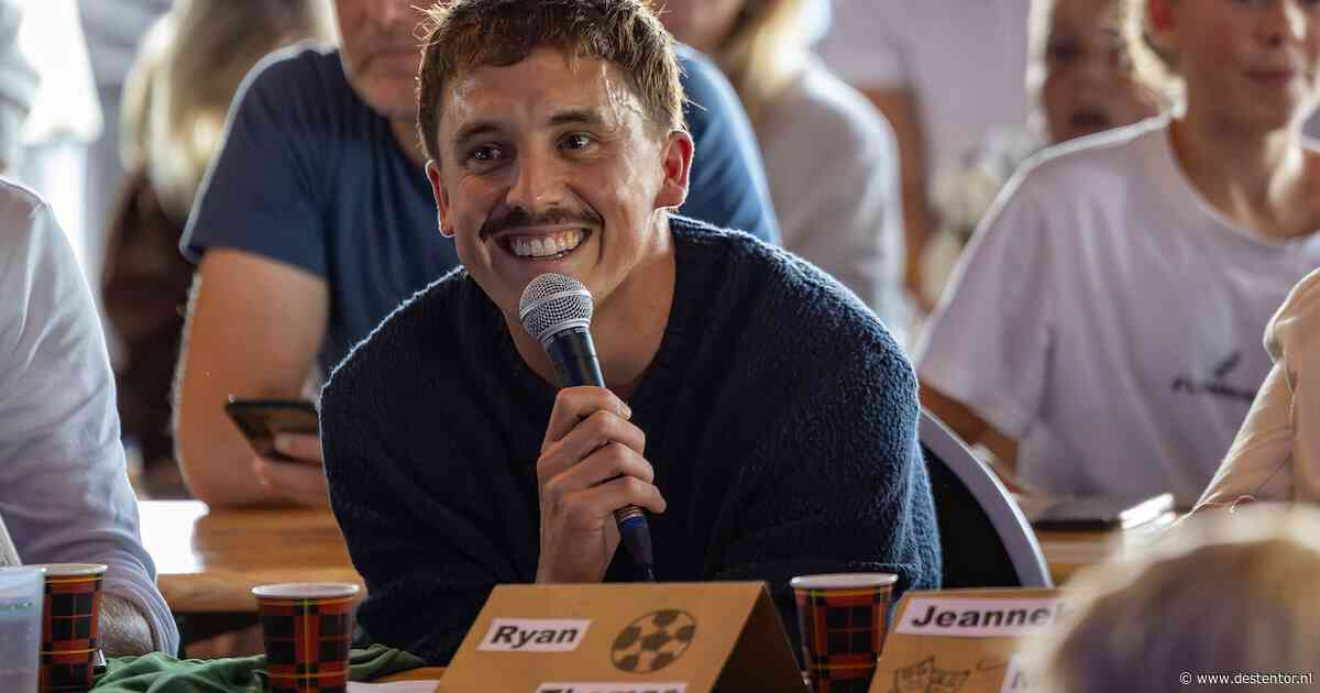PEC Zwolle-speler Ryan Thomas heeft rol op laatste dag Berkumweek: bekijk hier foto’s