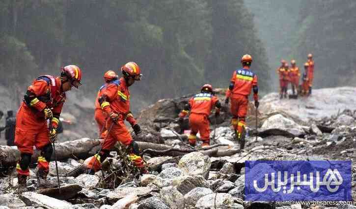 نيبال تدفع ضحايا للفيضانات في مقابر جماعية