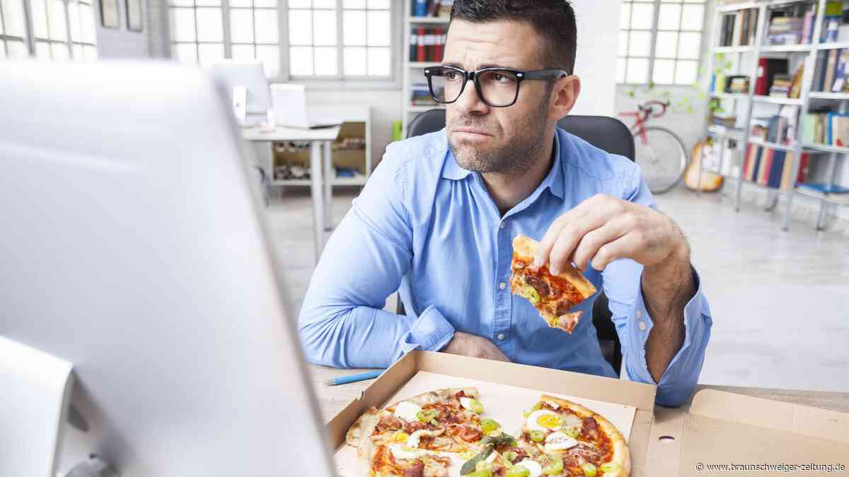 Demenz & Depressionen: Studie zeigt – diese Essgewohnheit schadet