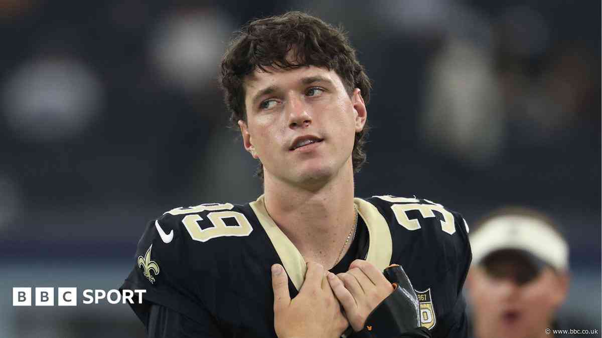 Kicker Smyth waived by New Orleans Saints