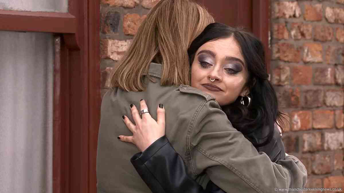 Coronation Street fans spot something 'missing' from Nina Lucas' exit that left them 'sobbing'