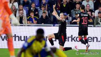 Scorende Weghorst helpt FC Twente ook aan simpele zege op puntloos Cambuur