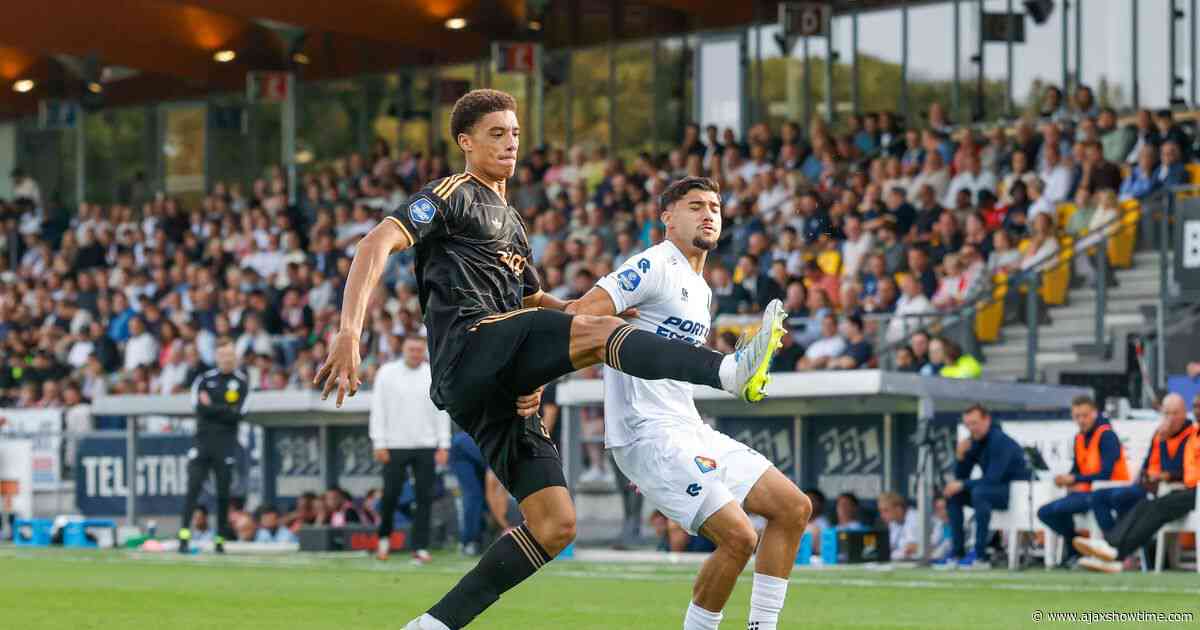 Míchel vergelijkt toptalent van Ajax met wereldster: 'Hij kan de nieuwe Van Dijk worden'