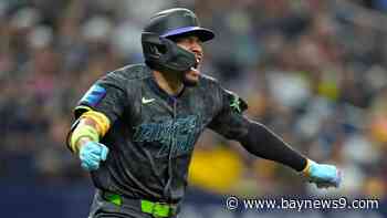 Simpson's RBI single caps 4-run 7th inning as Rays rally to defeat Padres 7-6