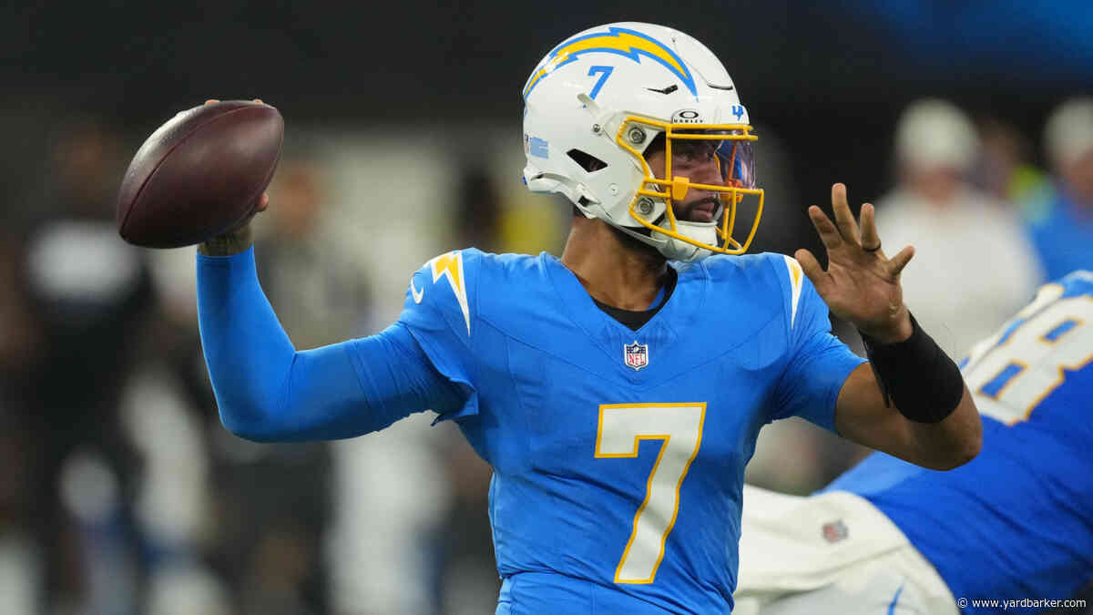 Chargers Waive QB DJ Uiagalelei
