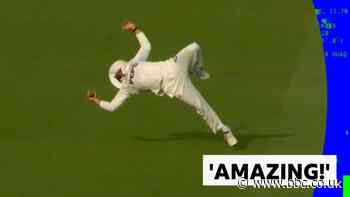 'What a catch!' - Cox dismissed by stunning take at slip