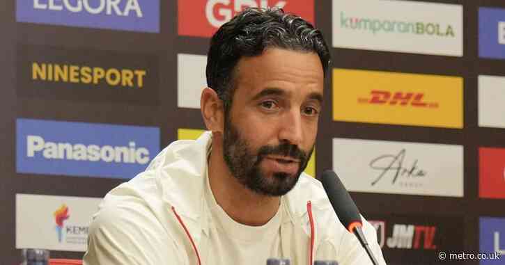 AC Milan boss Ruben Amorim discussing transfer move for Man Utd defender