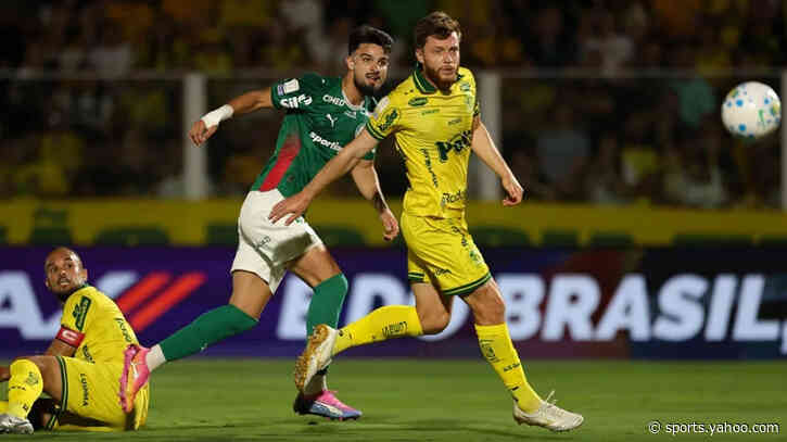📹 Palmeiras battle to the end v Mirassol, but avoid the worst