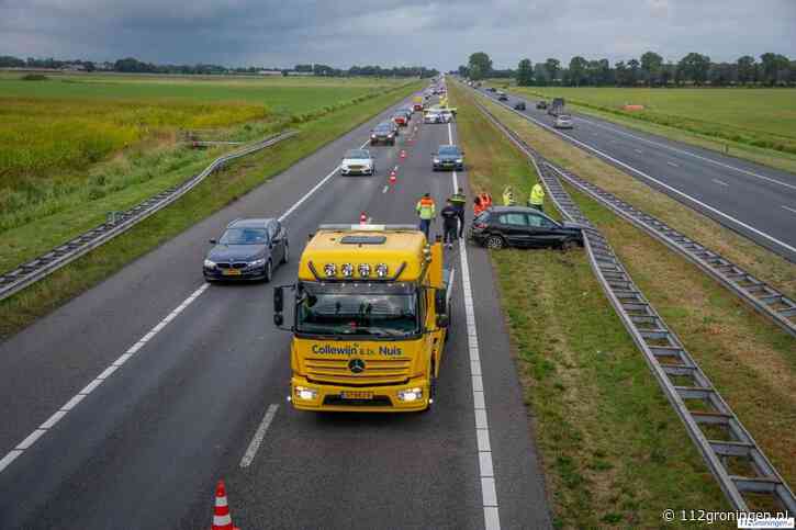 Auto zwaar beschadigd na ongeval op A7 bij Marum