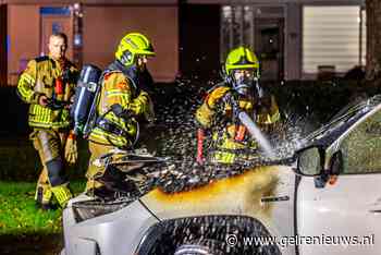 Politie onderzoekt mogelijke brandstichting bij auto