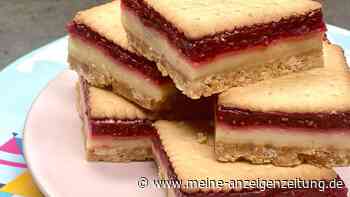 Butterkekskuchen mit Himbeeren und Vanillepudding – ein Blech voller Freude