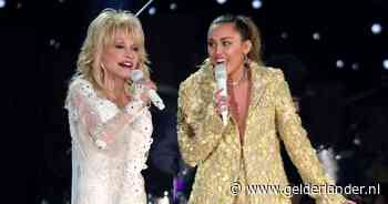Miley Cyrus lijkt identiteit drastisch om te gooien na laatste gesprekken met Dolly Parton