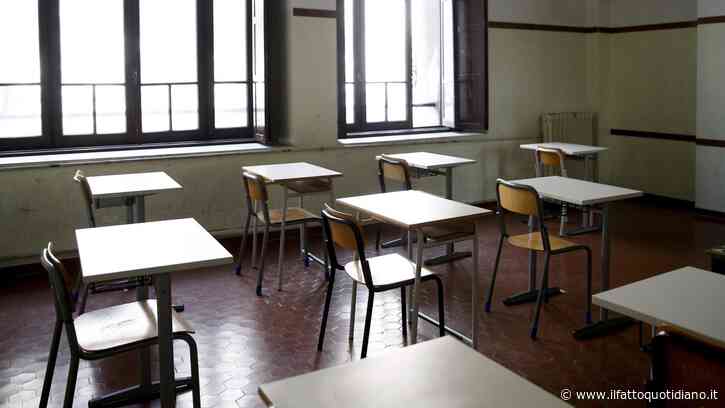 Presidi, meno reggenze ma carichi di lavoro record: “Un dirigente che lavora in due scuole costa meno, ma a pagare sono studenti e docenti”