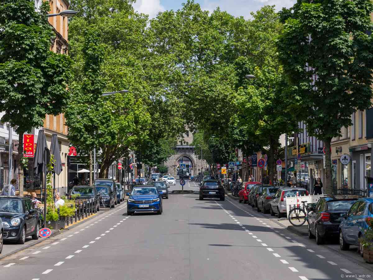 Polizeieinsatz: Schüsse auf Café in der Kölner Südstadt
