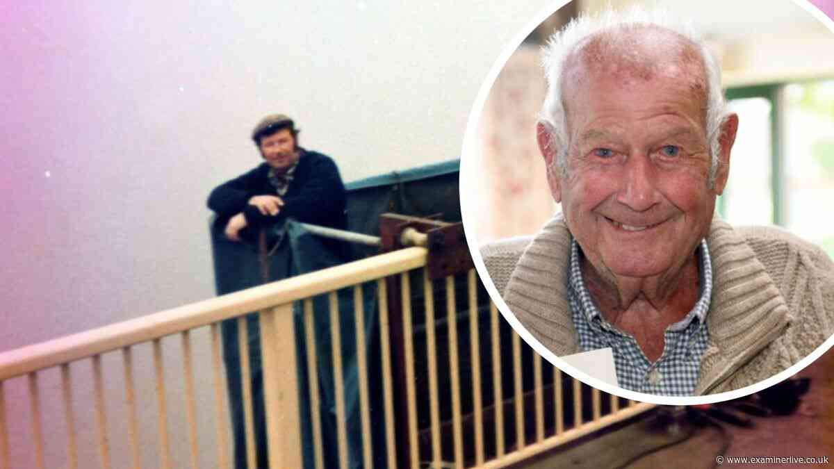 'I quickly got over my fear of heights!' Incredible story of man who helped build one of Yorkshire's most iconic landmarks