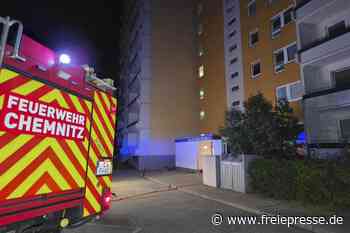 Mitten in der Nacht in Chemnitzer Elfgeschosser: Feuerwehr reißt Mieter aus dem Schlaf