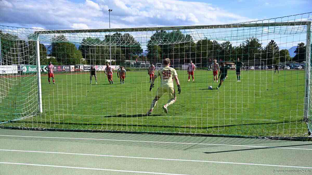 Ein Elfmeter reicht: Sportbund Rosenheim feiert knappen Derby-Sieg gegen Bruckmühl