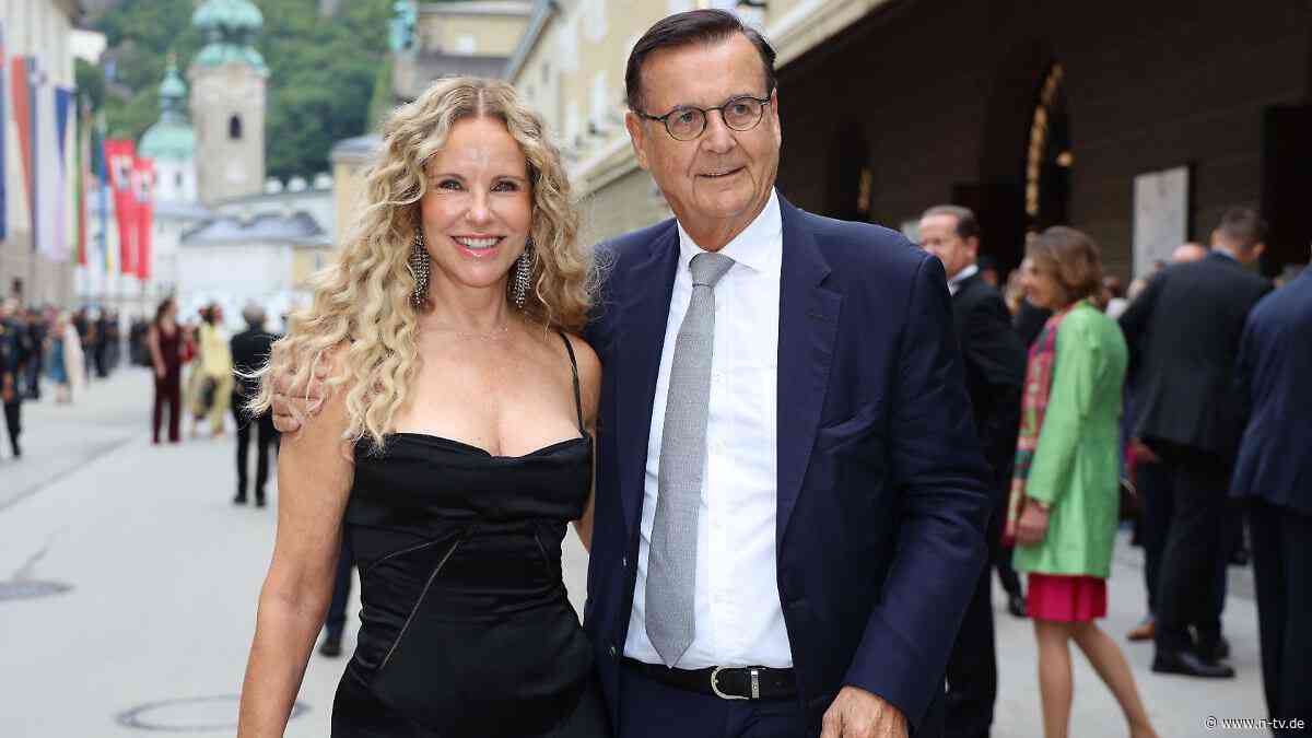 Nach 28 Jahren "wilder Ehe": Katja Burkard feiert ersten Hochzeitstag