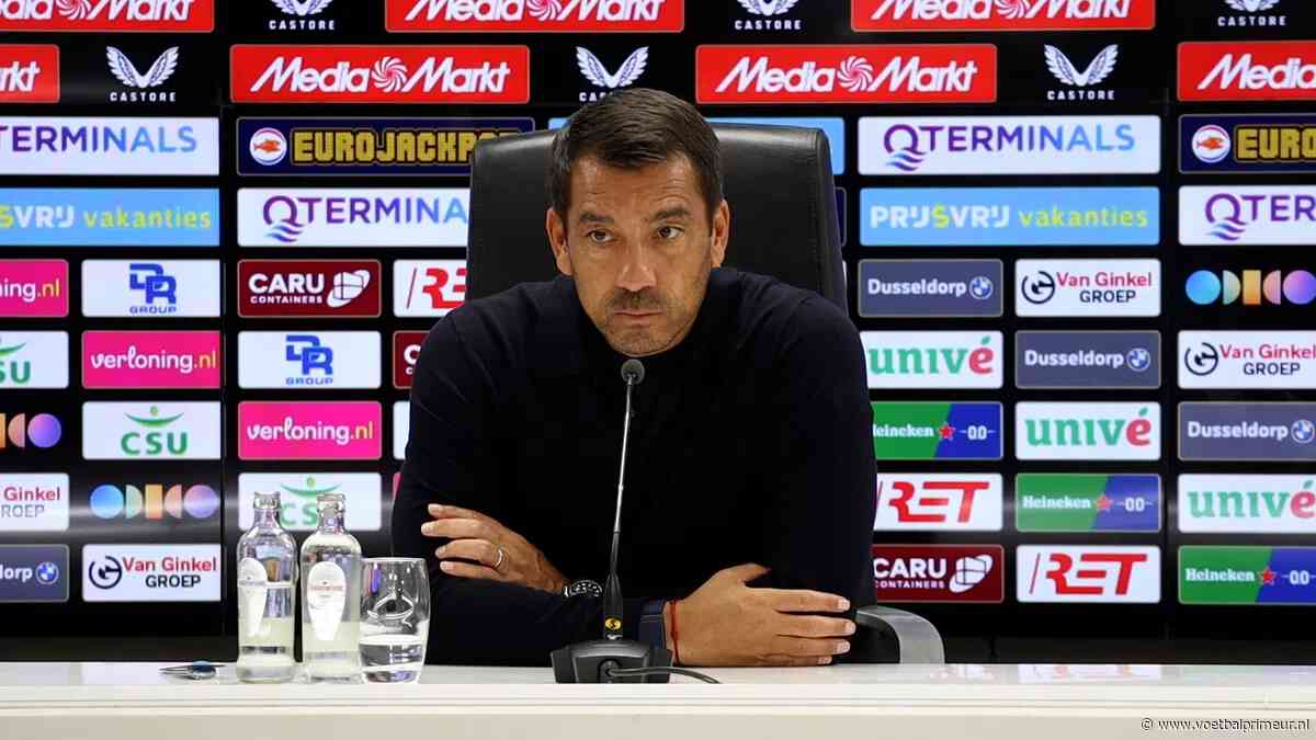 Van Bronckhorst over afsluiting transferperiode: 'Rigaux is hard bezig'