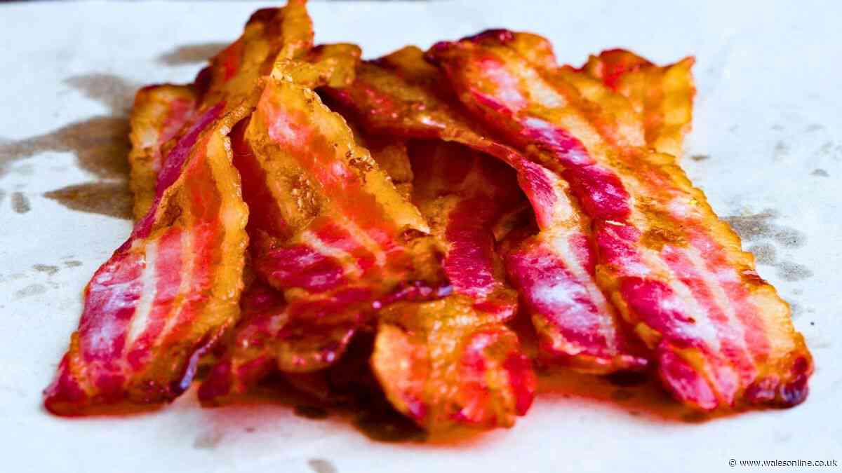 Bacon is tastier if you ditch cooking it in oil and use a better kitchen ingredient instead