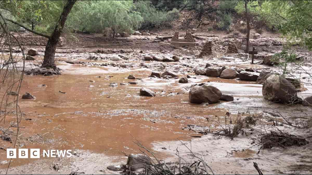One dead and more than a dozen missing after 'terrifying' flash flood hits Grand Canyon