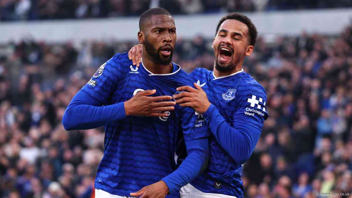 Sources: Everton to lose Beto amid Balogun idea