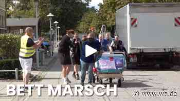 Ver.di macht Druck: Pflegebett rollt von Magdeburg nach Berlin