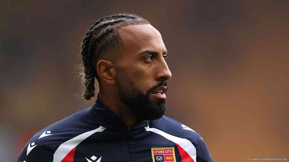 Hull City's Sorba Thomas hope after improving offer and Robinio Vaz latest