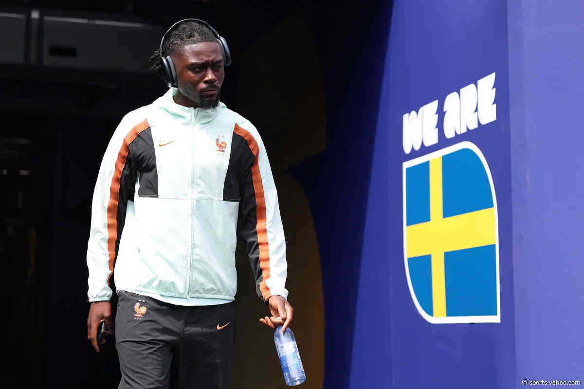 Chelsea open talks for Roma’s Kone in final 48 hours of summer transfer window