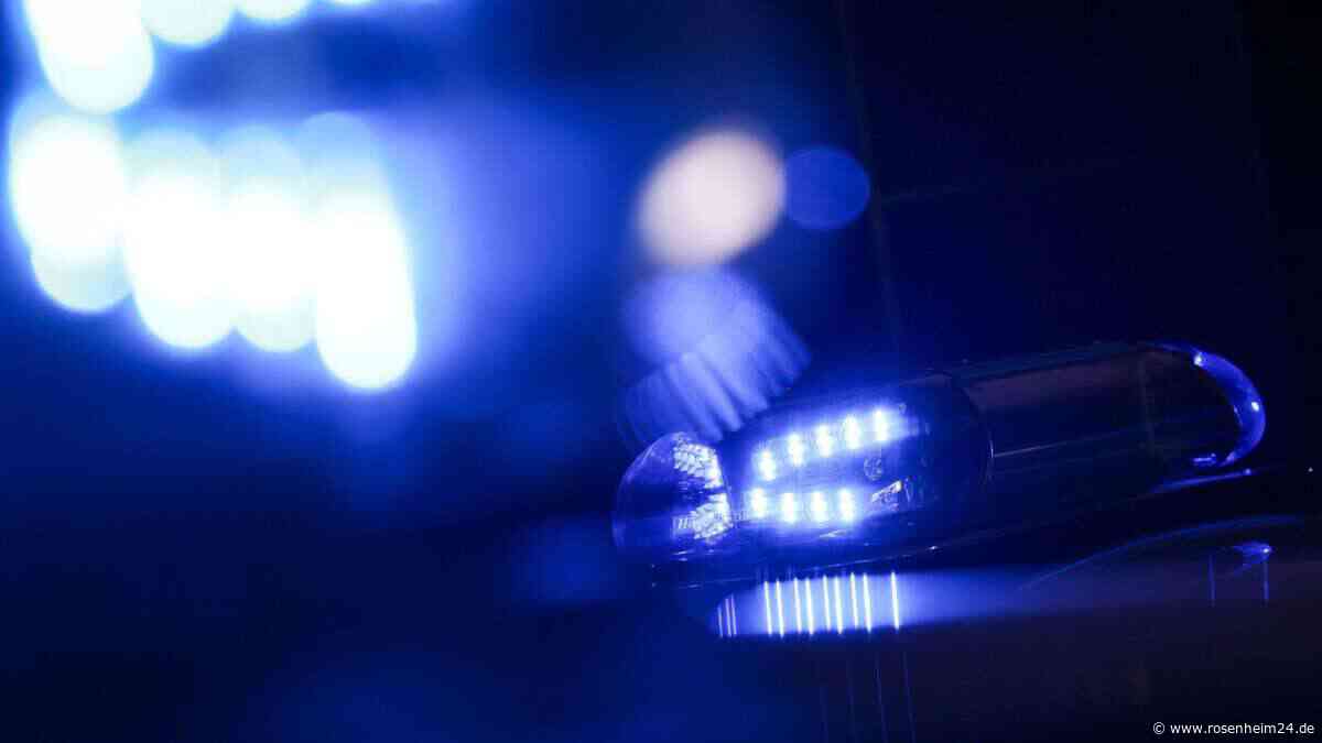 Teenager (15) schnappt sich Mamas Auto und baut Unfall – Beifahrer (16) schwer verletzt