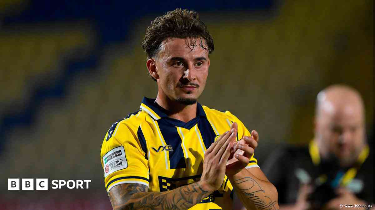 Crawley sign Torquay winger Morgan on two-year deal
