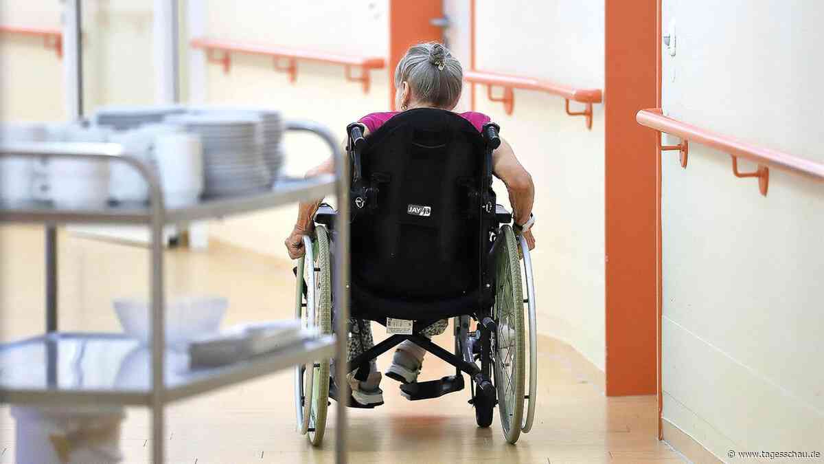 Pflegekassen im ersten Halbjahr mit 770 Millionen Euro Minus