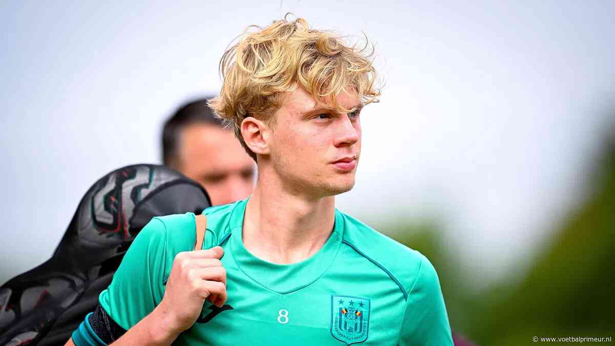 Hatenboer zet handtekening onder vierjarig contract en keert terug in Eredivisie