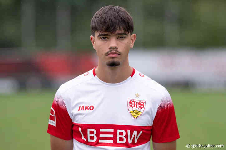 Barcelona complete signing of 18-year-old Stuttgart midfielder on loan for youth team