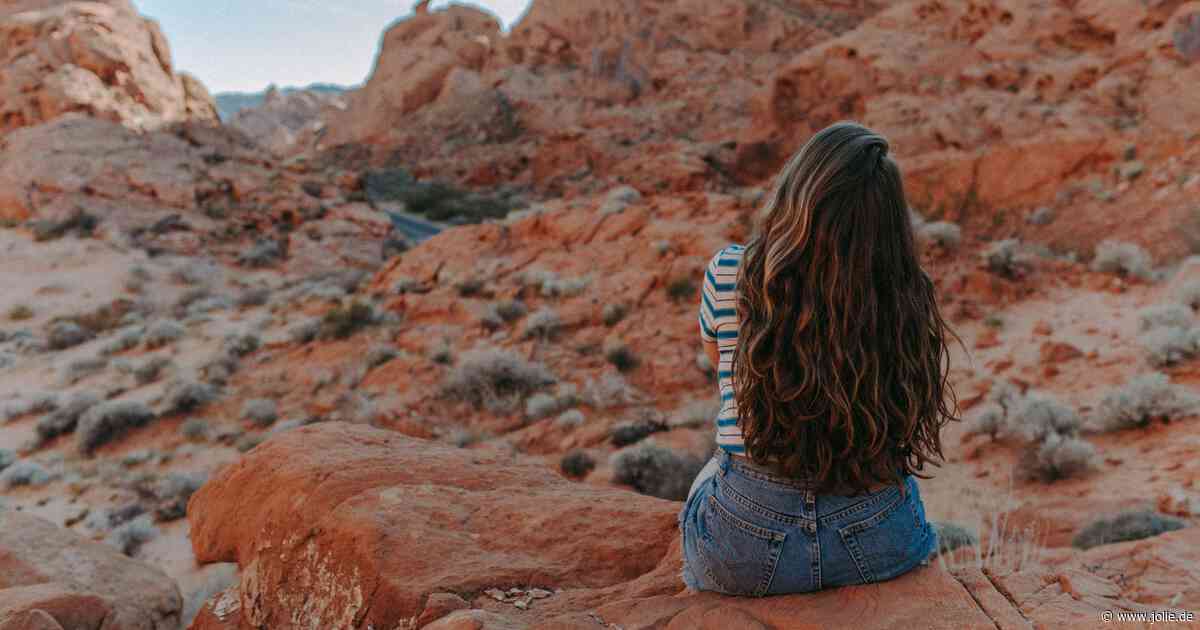 Frisurentrend für den Herbst: Stylische „Canyon Waves“ sorgen für lässiges Volumen